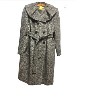 Stylish Gray Leopard Print Women's Coat